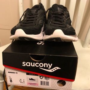 Saucony kinvara athletic shoes women’s 8.